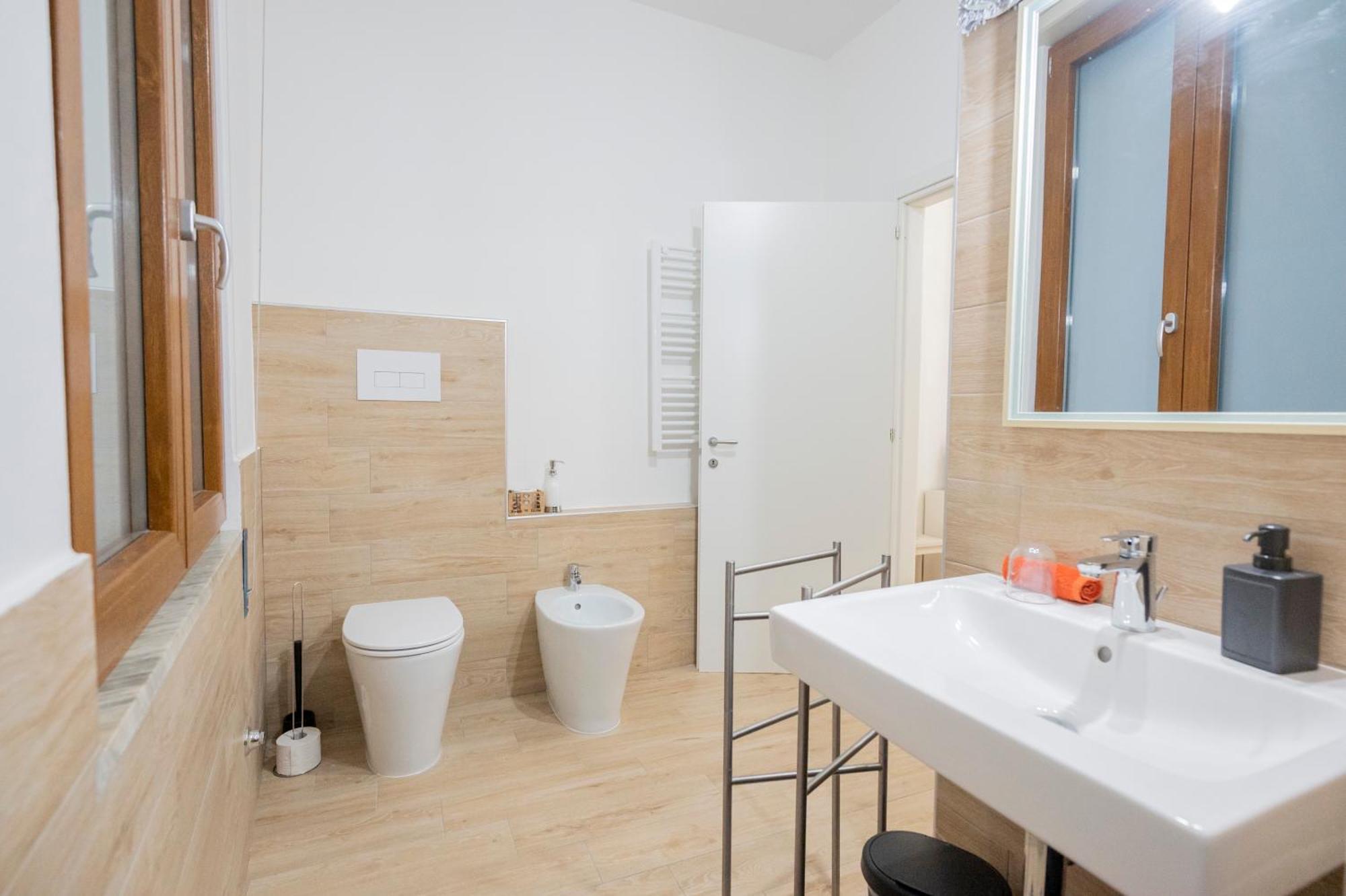 Piazza Laurino Apartments Basic Excursions Alto Cilento Cammino Giubilare Di Santelena Exteriör bild