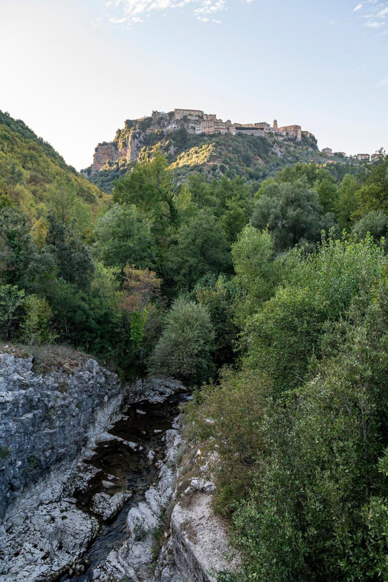 Piazza Laurino Apartments Basic Excursions Alto Cilento Pellegrinaggio Giubilare Exteriör bild