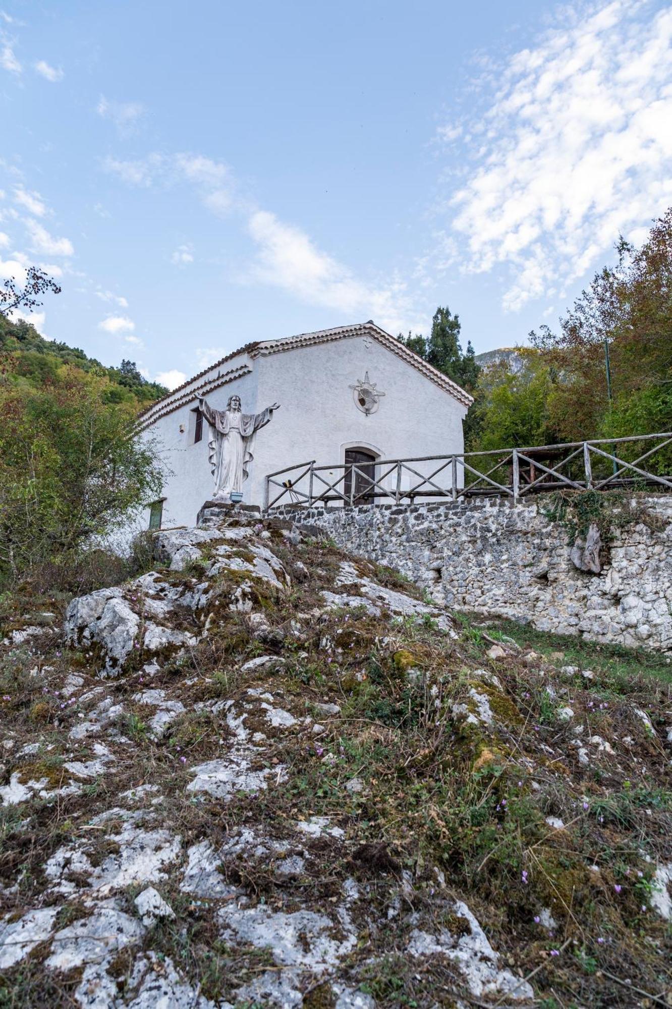 Piazza Laurino Apartments Basic Excursions Alto Cilento Cammino Giubilare Di Santelena Exteriör bild
