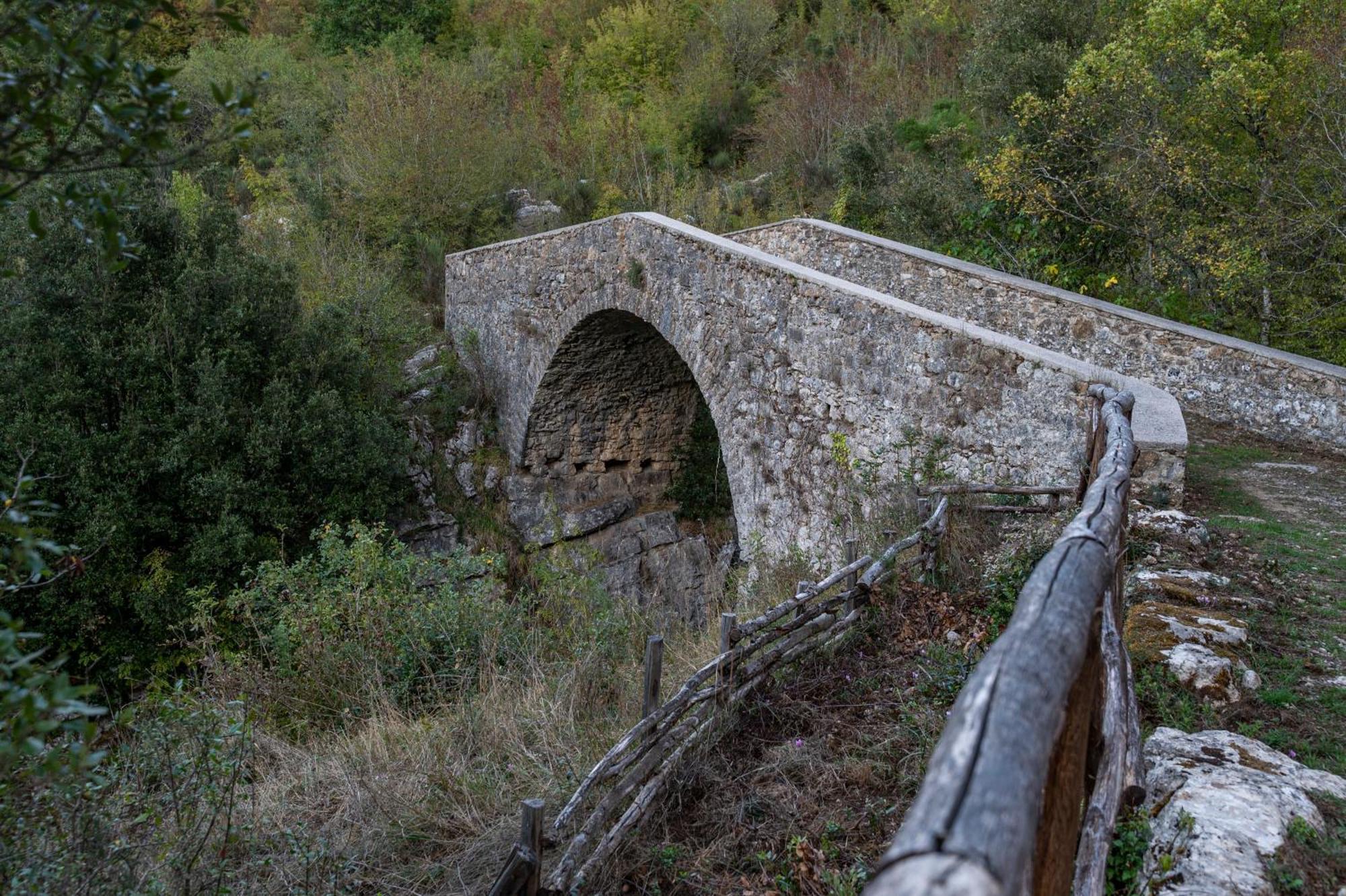 Piazza Laurino Apartments Basic Excursions Alto Cilento Pellegrinaggio Giubilare Exteriör bild